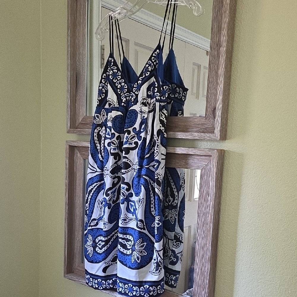 Elegant Blue and White Floral Mini Dress